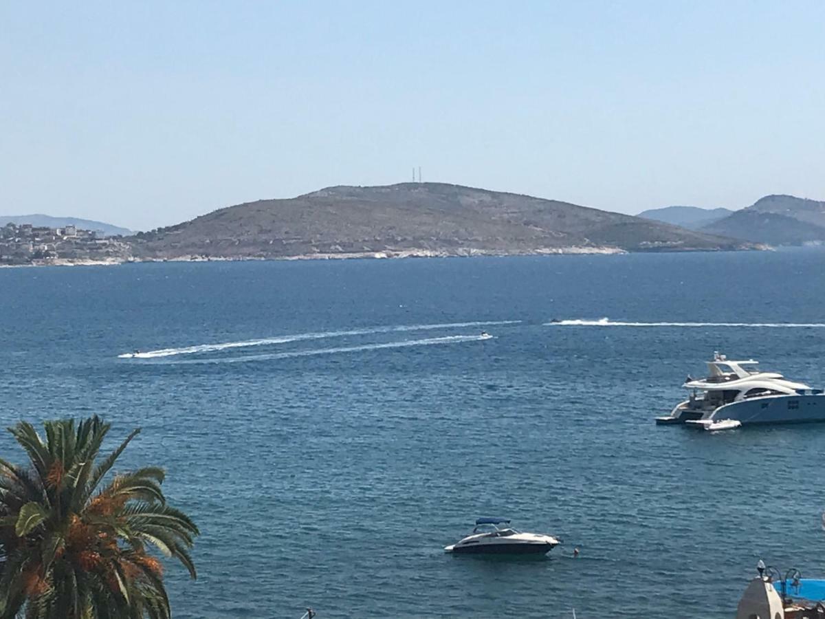 Sea View Apartment Saranda Luaran gambar